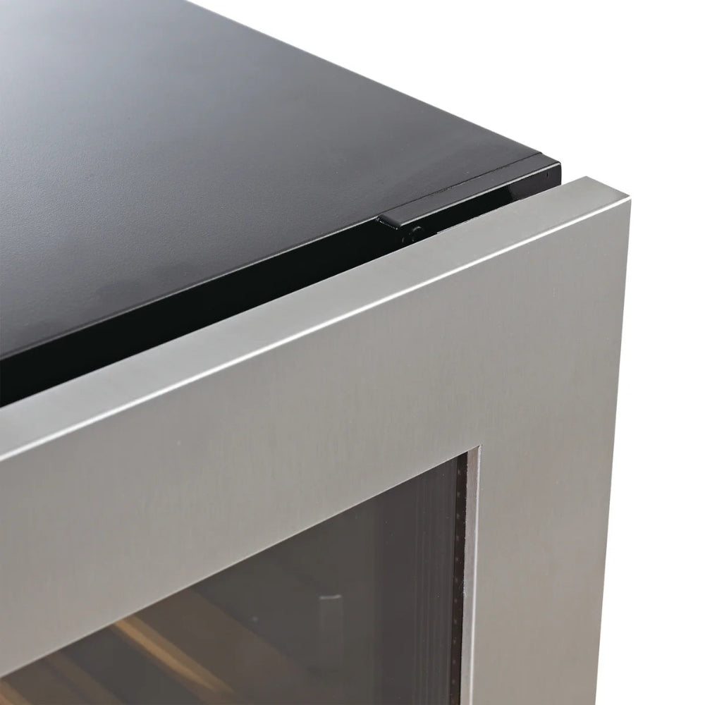 Adjustable beech wood and chrome shelves for wine and cans